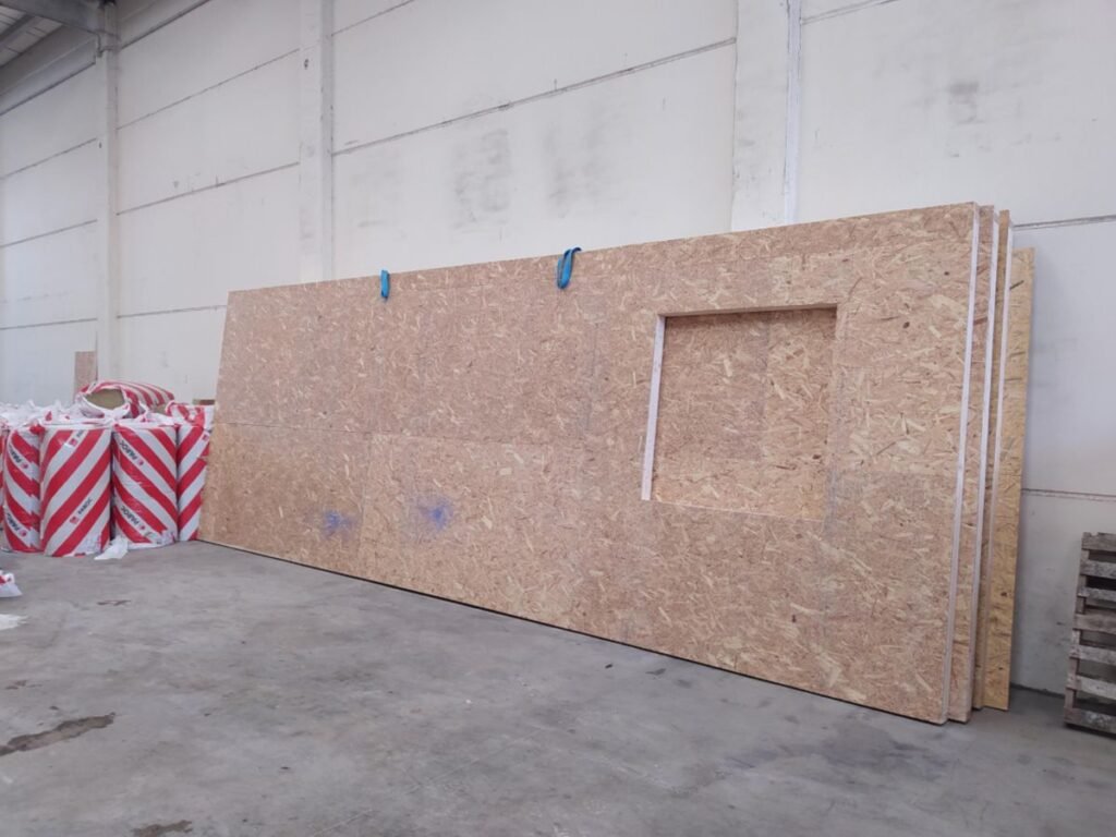 Panel prefabricado de OSB con hueco de ventana para casa prefabricada fabricado en taller